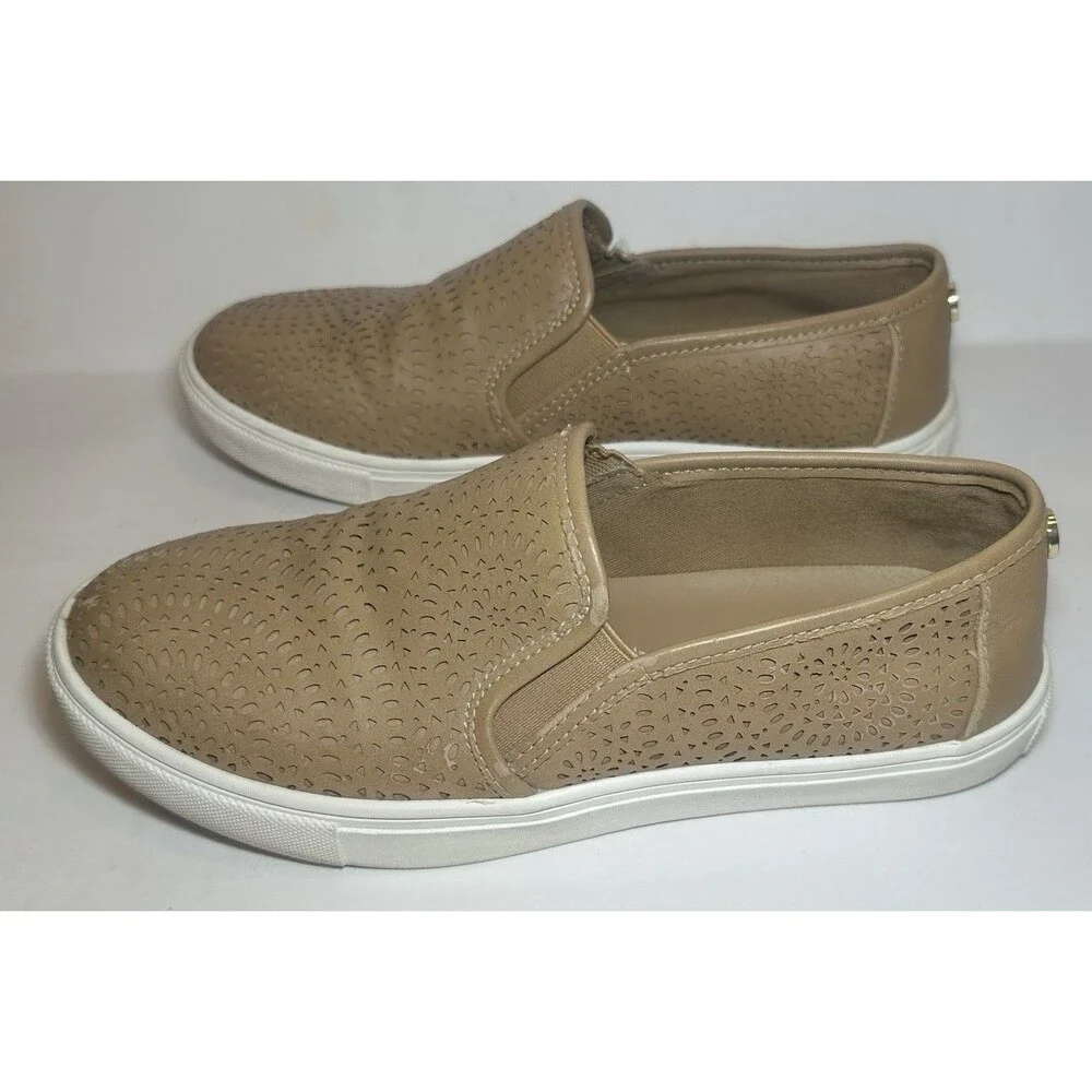 Steve Madden Episode Nude Perforated Slip On Sneakers Womens 6B